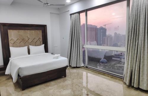 Hiranandani Gardens Apartment | Premium Apartment in Hiranandani Powai by Maxxvalue - Chitranjan