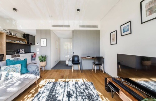 Fitzroy Apartment | Premium Executive Apt. in the Heart of Fitzroy