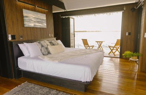 Key Largo Boat Rental | Premium Floating Bungalow by Stay Ombi