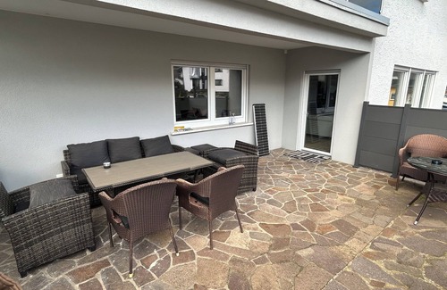 Schaafheim Apartment | Premium Furnished 120 m² Villa Apt - Quiet, Well-Connected Location