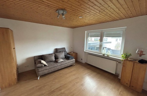 Schaafheim Apartment | Premium Furnished 120 m² Villa Apt - Quiet, Well-Connected Location