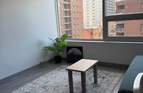 Milton Park Apartment | Premium Studio Sublet – Downtown Montreal (Campus1 MTL) | May – August 2025