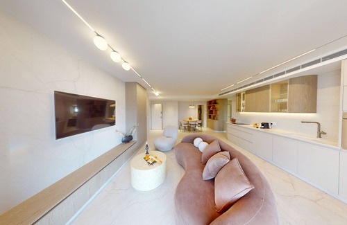 Mamilla Apartment | ★Prestigious King David 3BR/3BA - View! Pool & Gym★