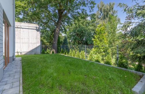 Biezanow - Prokocim House | Prestigious Residence with Garden, Garage, and Elegant Rooms