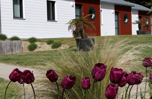 Ploumoguer Cottage | Pretty and comfortable furnished rental to relax near Le Conquet