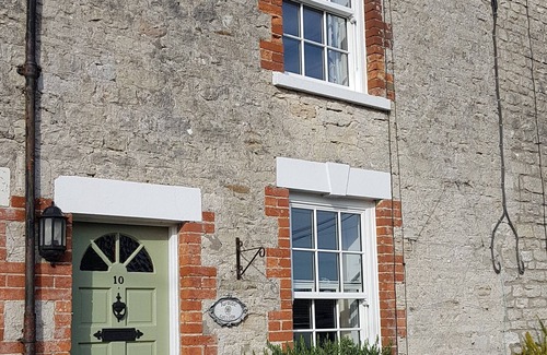 Portesham Cottage | Pretty Cottage Close To The Dorset Coast.