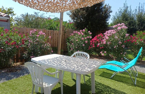 Villemoustaussou House | Pretty new house for 2 people with swimming pool 5 minutes from Carcassonne