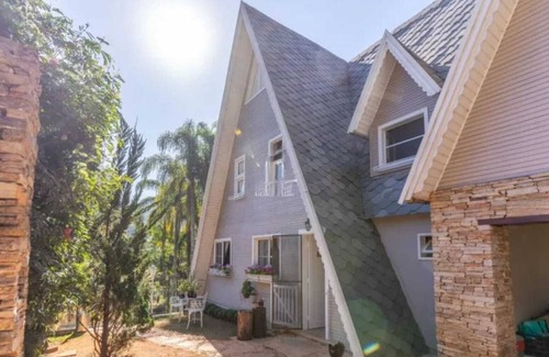 Belo Horizonte House | Private chalet in a luxury condominium!