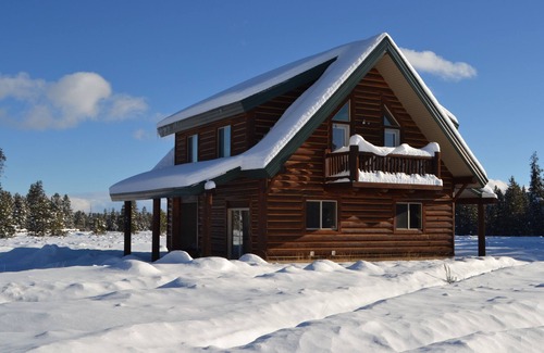 Island Park Cabin | Price Drop! Outland Meadows Cabin Near Yellowstone Park