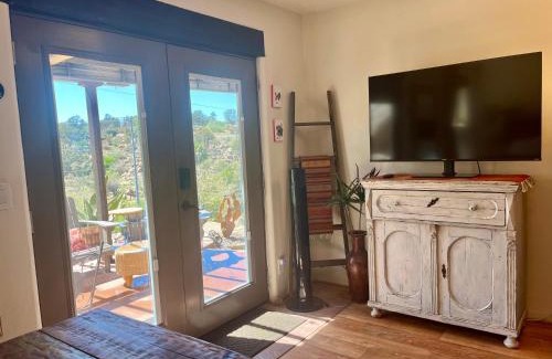 Prescott Apartment | Prickly Pear Unique Studio with bathroom built into the Granite boulders, Amazing Views, Front & back porches, Firepit,Dog friendly