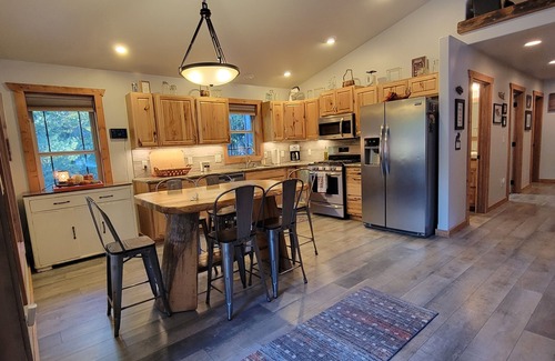 Nordman Cabin | Priest Lake Reeder Bay Retreat on 3 Acres 3 Bedroom 2 Bath Sleeps 8