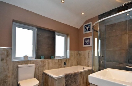 Beadnell Cabin | PRIMA COTTAGE, pet friendly, country holiday cottage in Beadnell