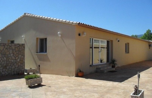 Jalon Villa | PRIMA VILLA FOR GROUPS OR 2 FAMILIES WITH ALL AMENITIES