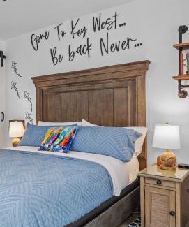 Old Town Apartment | Prime Downtown Key West Spot - The Cozy Little Cottage