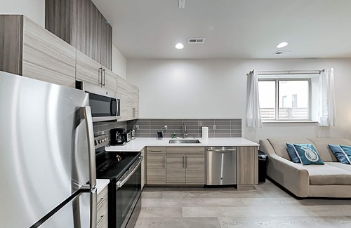 North Rose Hill Condo | Prime locale near wine country & beaches - dog-friendly with central AC