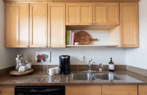 Cherokee Park House | Prime Location! Mins to Broadway, 2nd Ave, Vanderbilt, St Thomas - Free Parking!