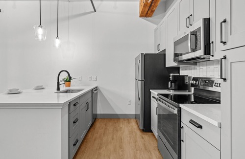 Downtown St. Louis Apartment | Prime Riverfront Loft - Next to Arch, Casino, Convention Center