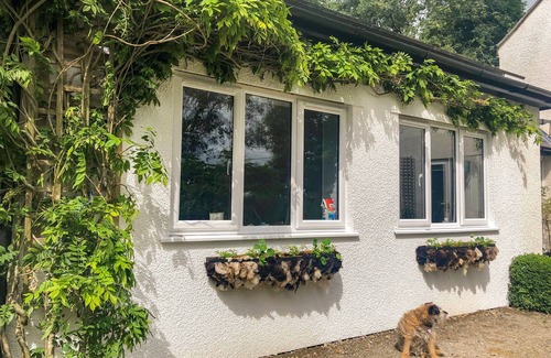 Brazzacott Cottage | PRIMROSE END, pet friendly, country holiday cottage in Jacobstow