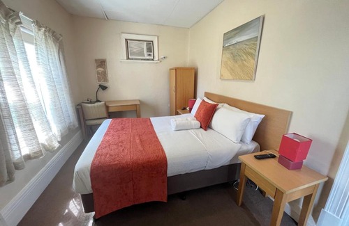 North Adelaide Hotel | Princes Lodge Motel