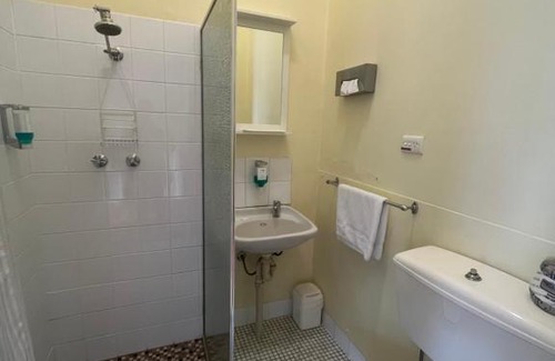 North Adelaide Hotel | Princes Lodge Motel