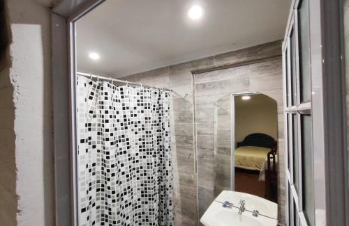 Yerba Buena House | PRINGLES 1740 Ámbar