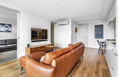 Brighton Apartment | Pristine 1-Bed Apartment near Local Cafes