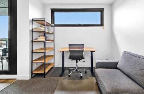 Brighton Apartment | Pristine 1-Bed Apartment near Local Cafes