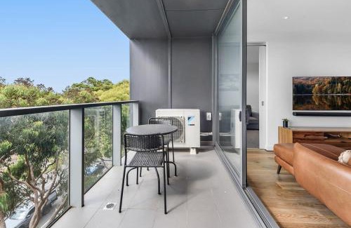 Brighton Apartment | Pristine 1-Bed Apartment near Local Cafes