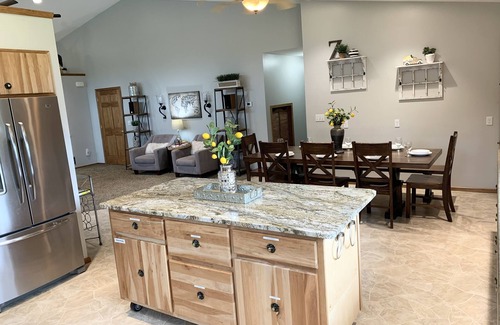 Newaygo House | Pristine, 5000 sq ft waterfront Resort with Indoor Pickleball and boat rental!