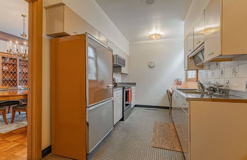 Lincoln House | Pristine Mid-Century Modern Home