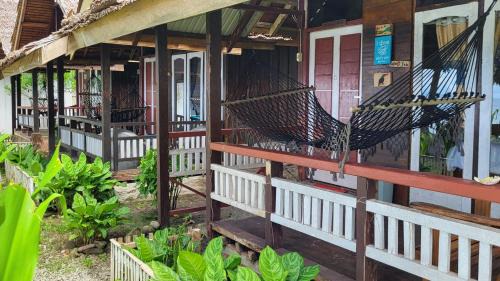 Pulau Unauna Resort | Pristine Paradise Dive Resort - Togean Islands, Una Una