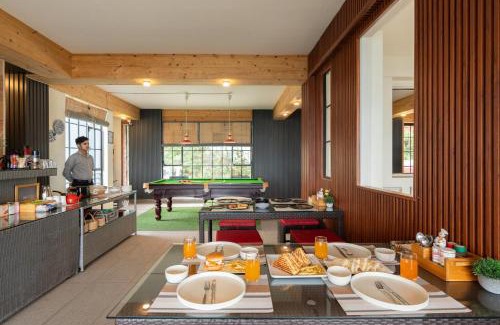 Kumarhatti Villa | Pristine Pines by VEO - 8BR,2BR with Indoor Games at Kasauli