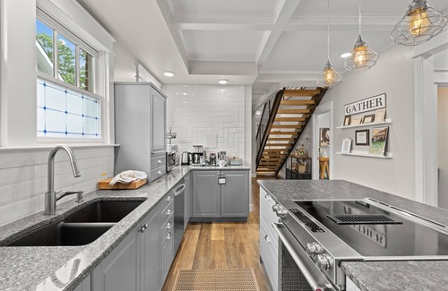 Hillsboro Village House | PRISTINE PROPERTY IN PRIME LOCATION — CHARMING ☆ SAFE ☆ WALK TO EVERYTHING