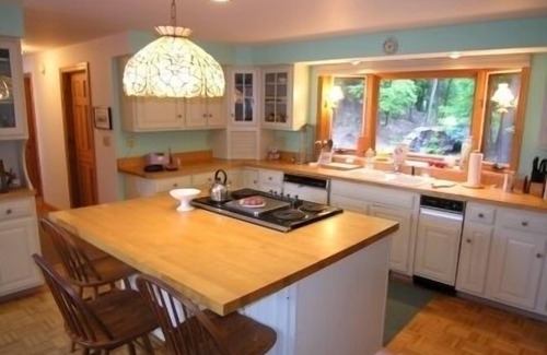 Alton Bay House | PRISTINE SUNSET LAKE-200' FRONTAGE private dock