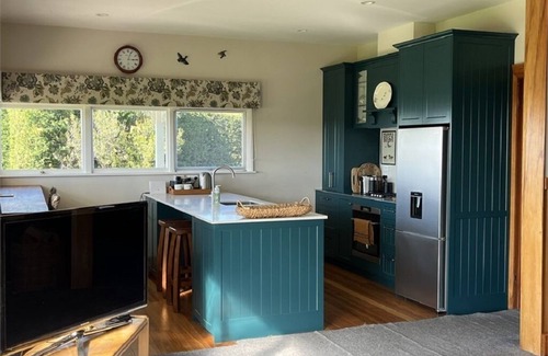 Leeston Other | Privacy, tranquility, wildlife on your front lawn!