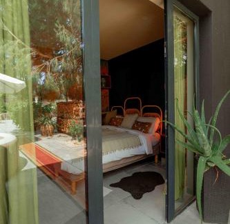 Gambia-Pontes-Alto da Guerra Other | Privat Atelier