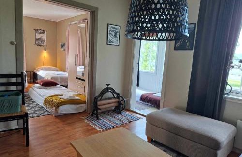 Narvik Apartment | Privat leilighet på gård med badstue og nordlys