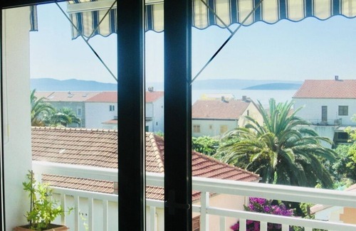 Kastela Apartment | Privatbakon with sea views, 2 min. V. Sea/beach, Internet