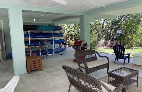 Pirates Cove House | Private 2/2 Canal front home