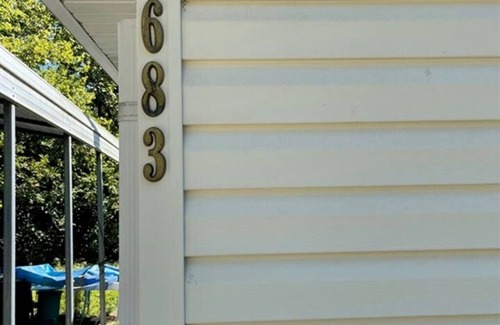 Pevely House | Private 2 bed Home - 5 min from I-55-nature views