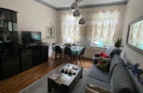 Linden-Nord Apartment | Private Apartment