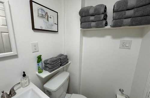 Communipaw Apartment | Private Apartment with NYC VIEWS right outside NYC