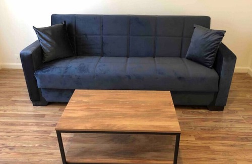Elizabeth Apartment | Private apartment with 3 bedrooms and 1 bathroom only 15 minutes to Newark International Airport EWR
