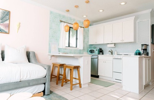 Tybee Island Condo | Private Balcony - Pickle Ball - Beach and Pool