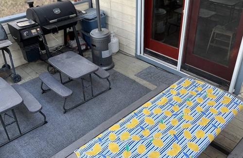 Monument House | Private basement apartment with hot tub and hammocks