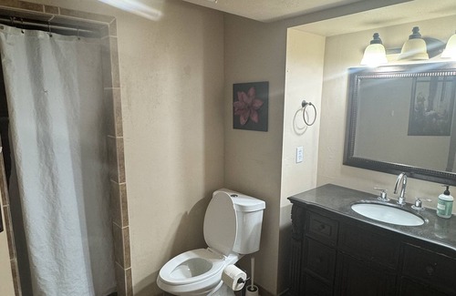 Herriman House | Private Basement With Home Theater & Fast WIFI