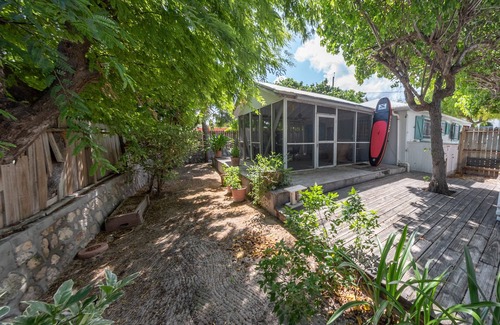 Cockburn Town House | Private beach cottage - best value on Grand Turk!