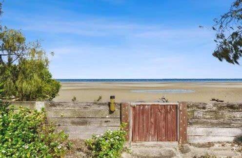 Beachmere House | Private Beach House for Your Perfect Family Holiday