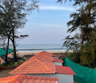 Kumta Resort | Private Beach Resort Alexa