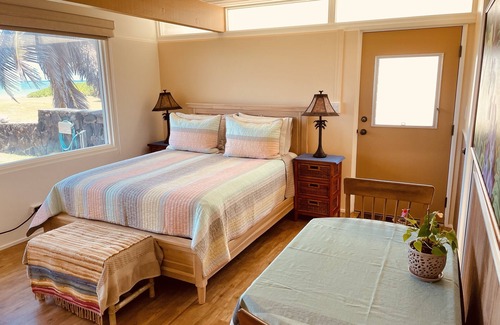 Kailua Bed & Breakfast | PRIVATE BEACHFRONT RENTAL